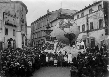 È ufficialmente iniziato il Carnevale. Un tuffo nella storia del Carnevale di Viterbo 2 carnevale viterbese storia