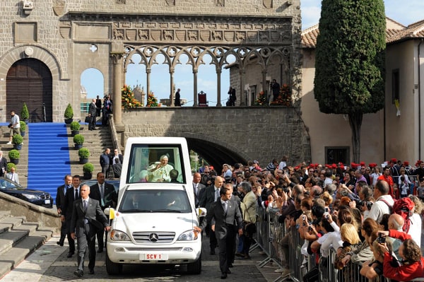 Il Papa che tornò a Viterbo e cambiò il mondo: Giovanni Paolo II 1 papa viterbo4