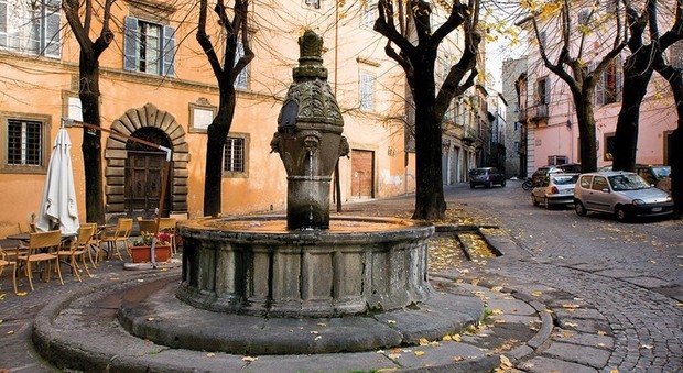 Viterbo città dalle cento torri e dalle cento fontane. 2 1851907 piazza della morte